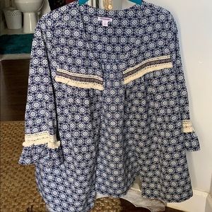 Cute ruffled cardigan size med/large